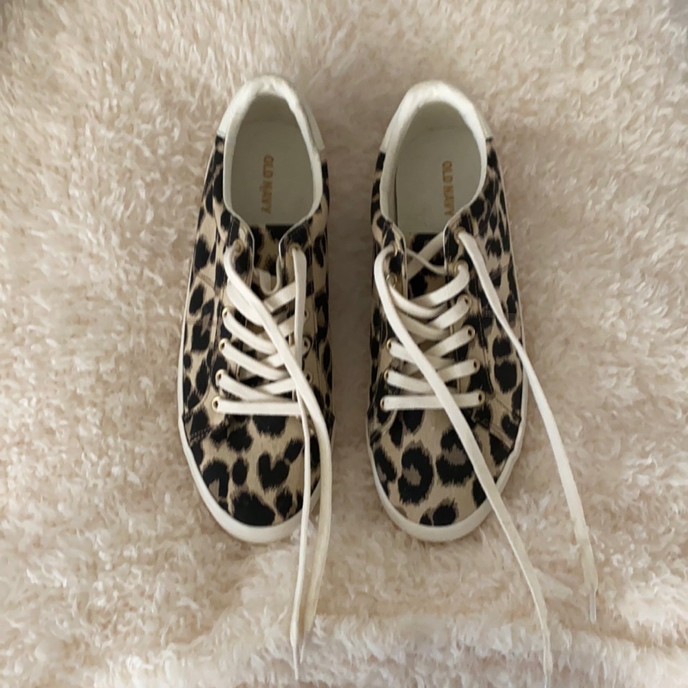 Leopard print old navy sneakers size 7.5